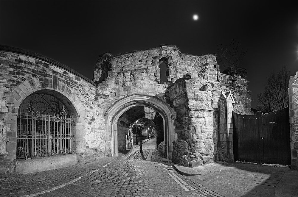 Castle yard gateway, Leicester